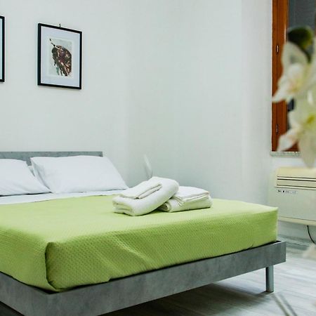Casa Angelina - Appartamento Zona Sangiovanni Рим Экстерьер фото